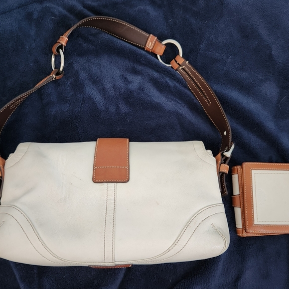 Coach SoHo Leather Handbag & matching Coach SoHo Wallet White Ivory & Tan Brown - Picture 2 of 14